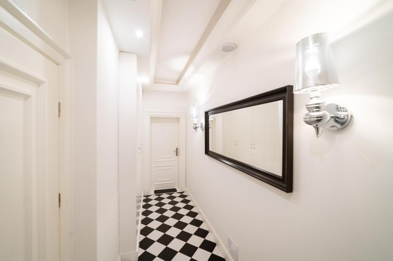 Apartamenty Pod Zegarem Mikołajki Kültér fotó